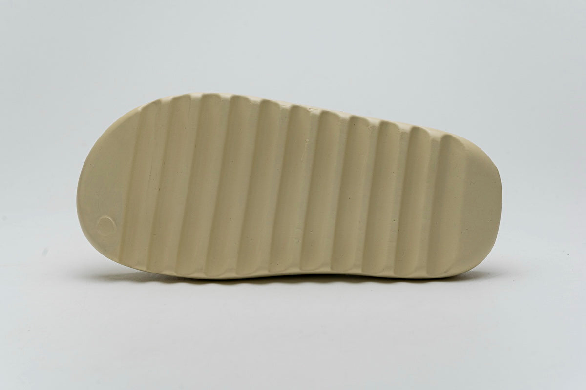 Yeezy Slide “BONE”