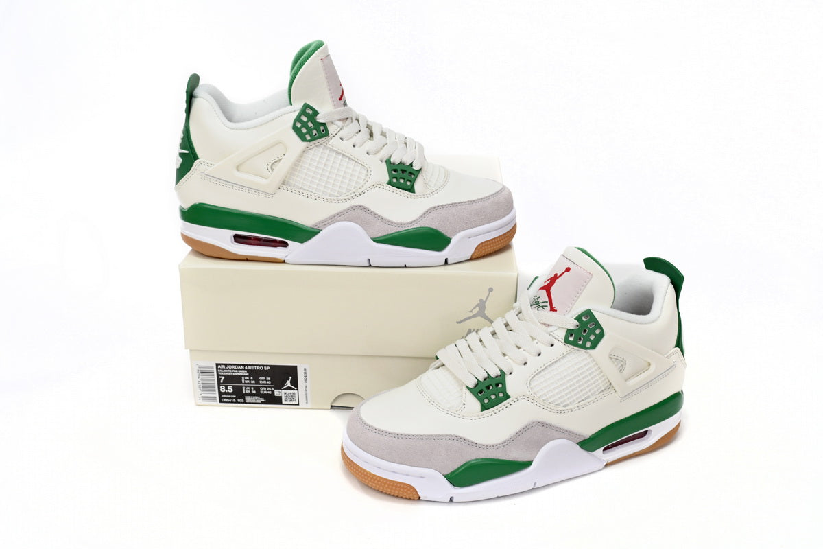 Nike SB x Air Jordan 4 “Pine Green”