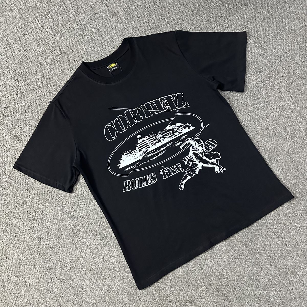 Camiseta Corteiz “Rules The World” – Edición Limitada Streetwear Unisex
