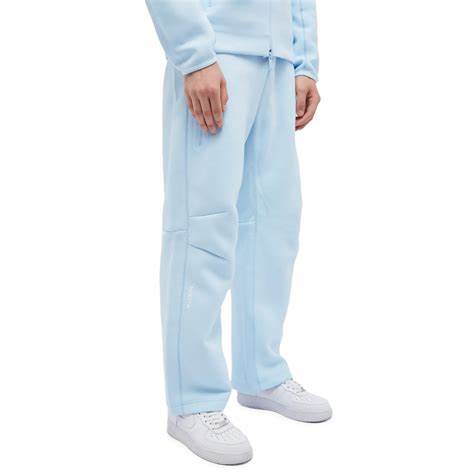 Conjunto NOCTA X Nike Tech Fleece