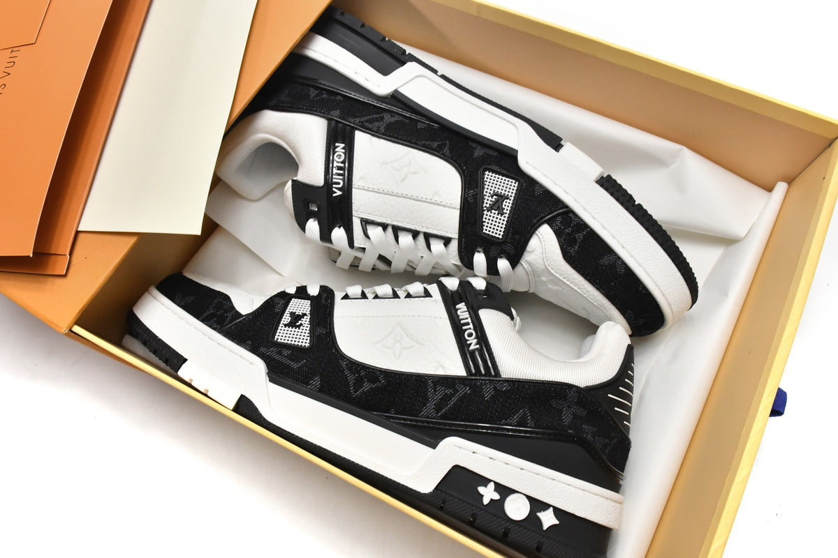 Louis Vuitton Trainer Black And White