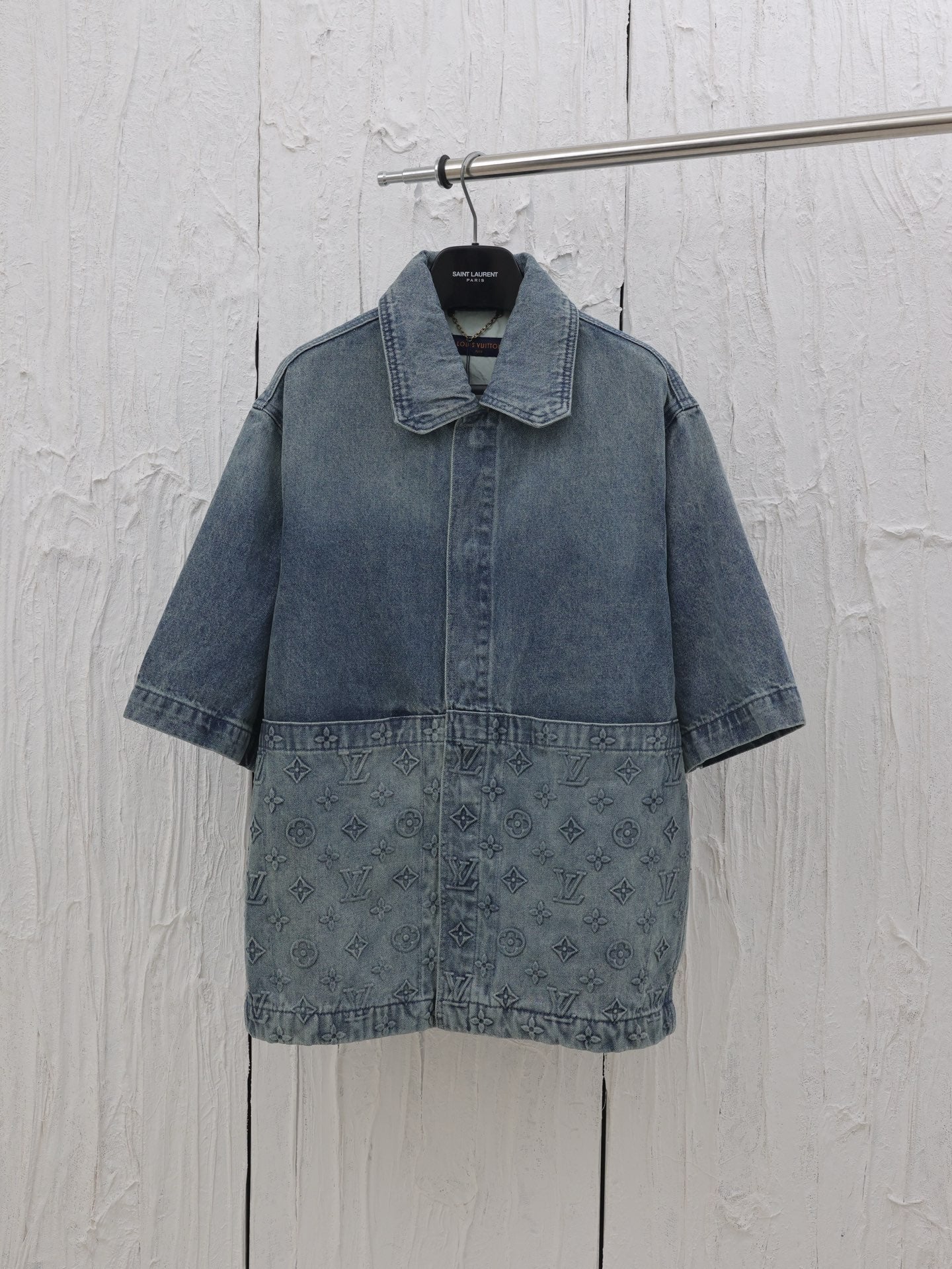 Conjunto vaquero Louis Vuitton para hombre – Camisa y bermuda denim