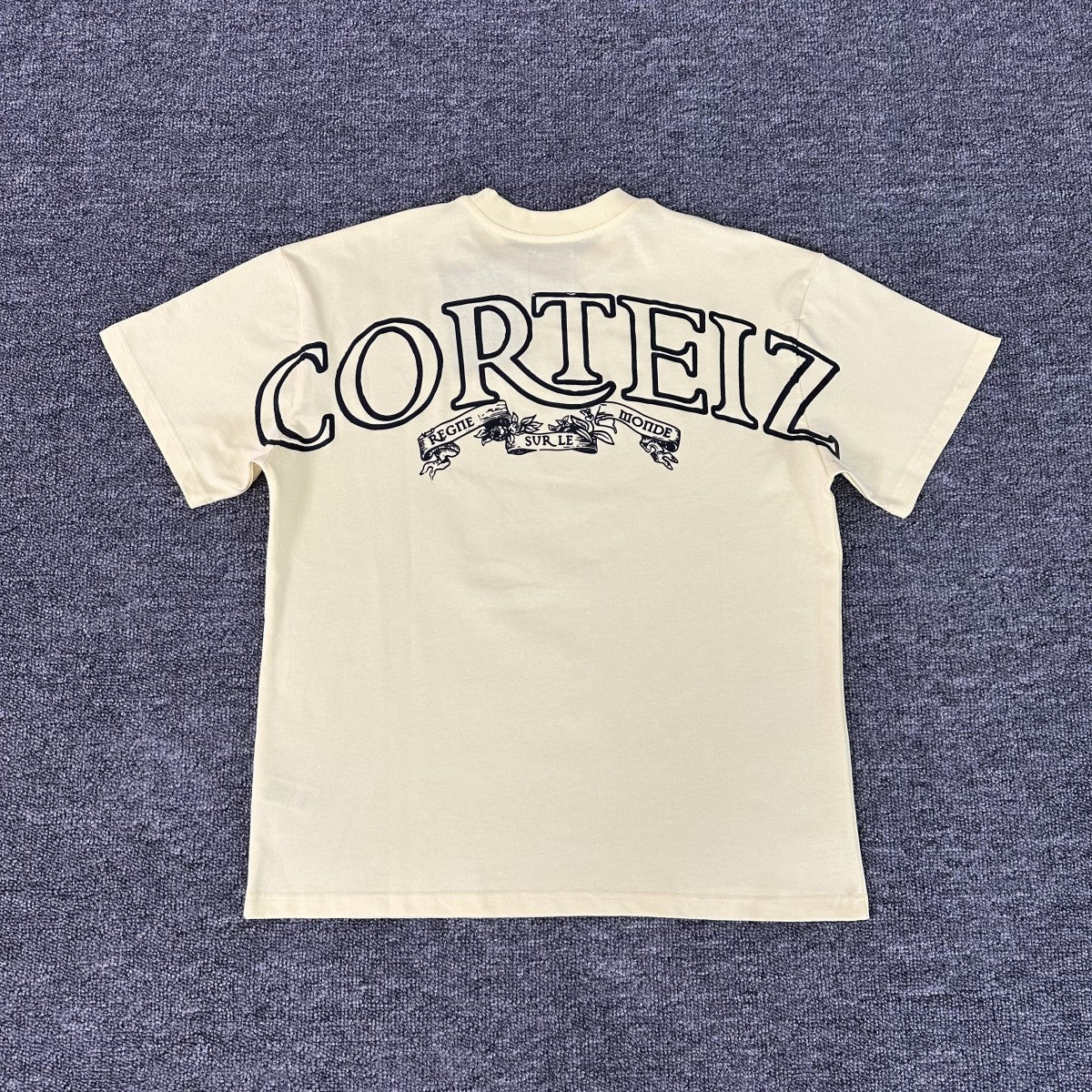 Camiseta Corteiz “Règne Sur Le Monde” – Logo Espalda Oversized