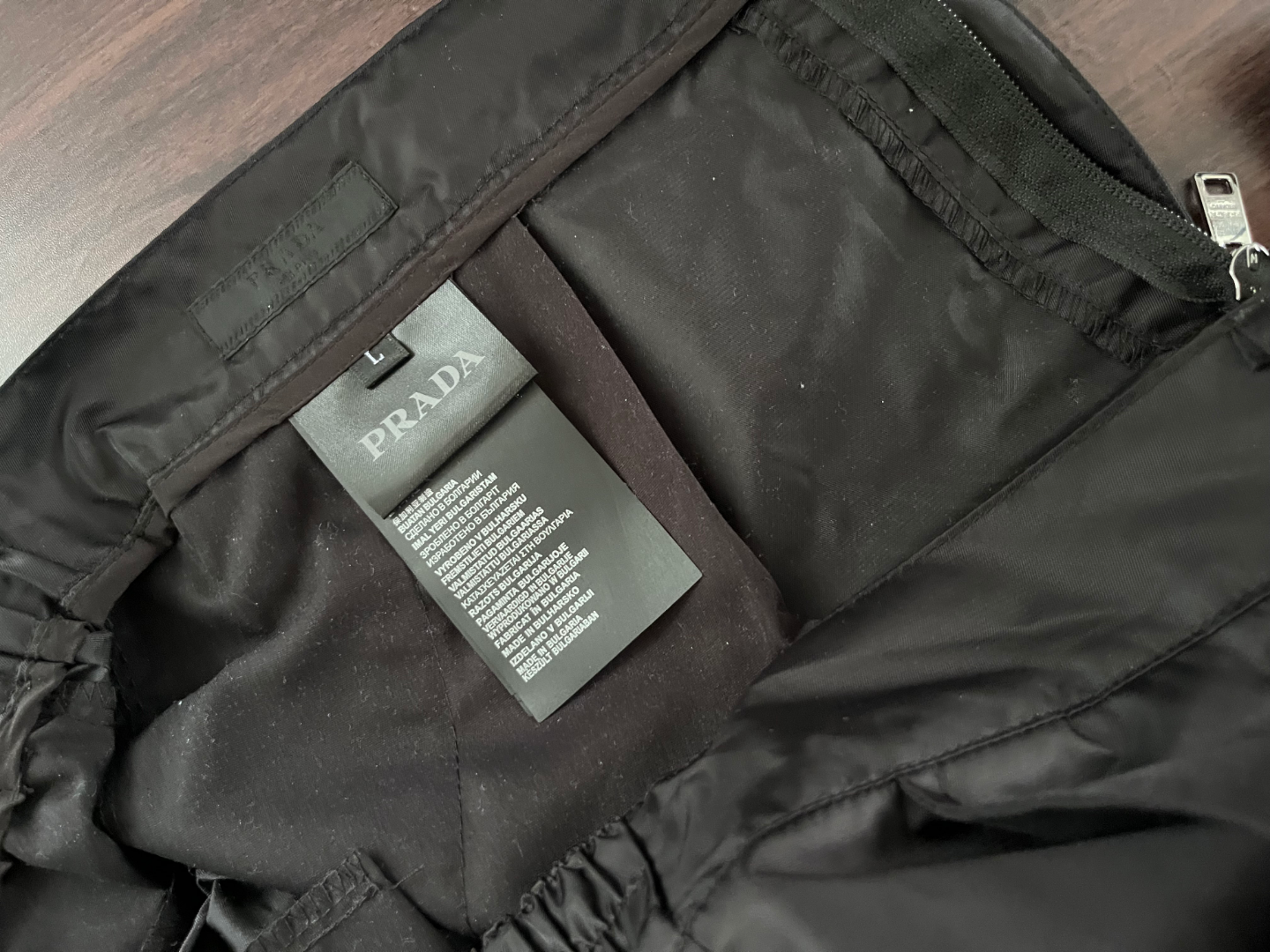 Conjunto Prada Técnico Cargo Negro – Camisa Oversize + Pantalón Cargo