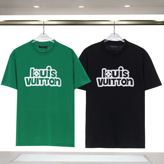 Camiseta LV Estilo Premium – Negra o Verde