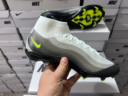 Nike Mercurial Superfly 10 Elite × Air Max 95 Neon Low/High – Blanco/Gris