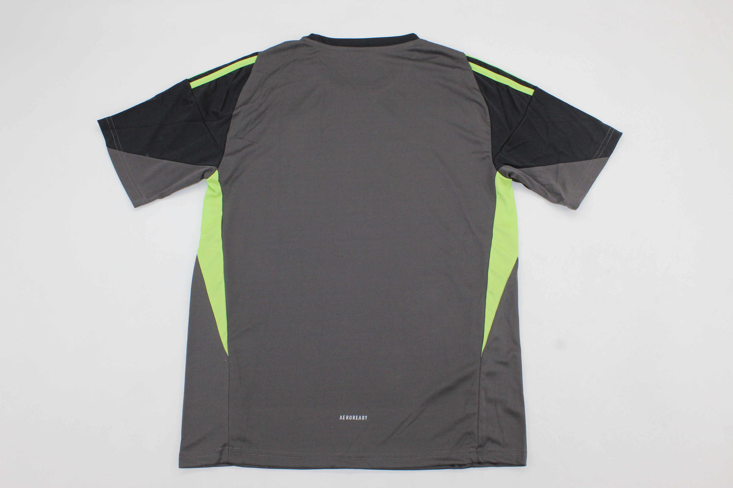 Camiseta Entrenamiento Real Madrid 2025/2026