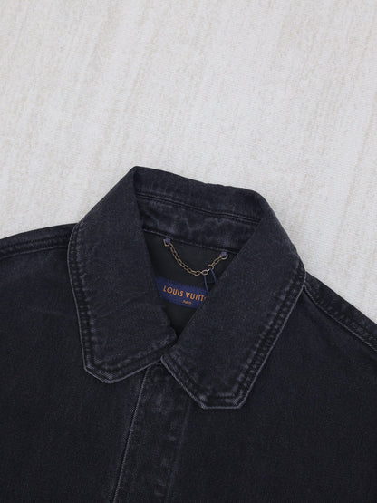 Conjunto Louis Vuitton denim negro – Camisa + pantalón