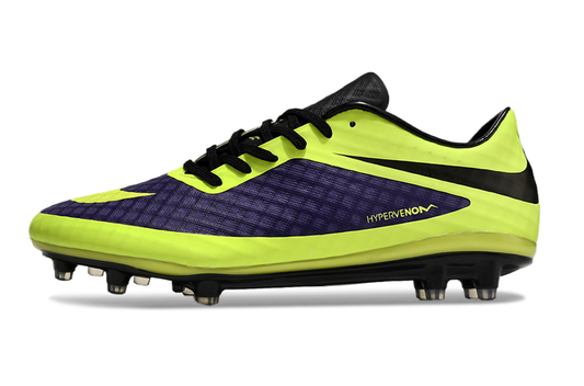 botas nike hypervenom phantom iii fg sobre césped natural

tacos fg para césped artificial 3g

upper flyknit hypervenom phantom detalle

diseño profesional botas nike fg

perfil delantero con botas hypervenom negras