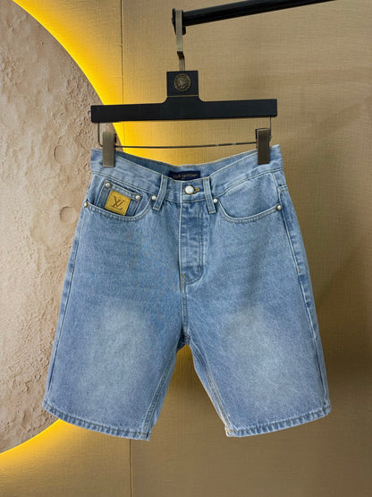 conjunto denim louis vuitton azul claro

camisa vaquera monograma lv

short denim claro lv streetwear

outfit completo urbano lv premium
