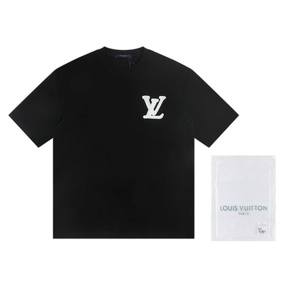 Camiseta Louis Vuitton bordada – Blanca o negra con logos premium