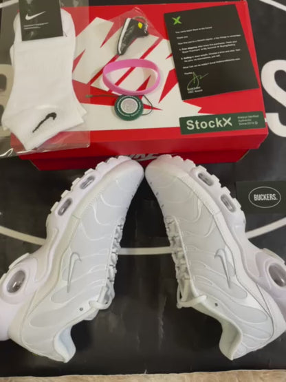 Nike Air Max Plus TN (Black and White)
